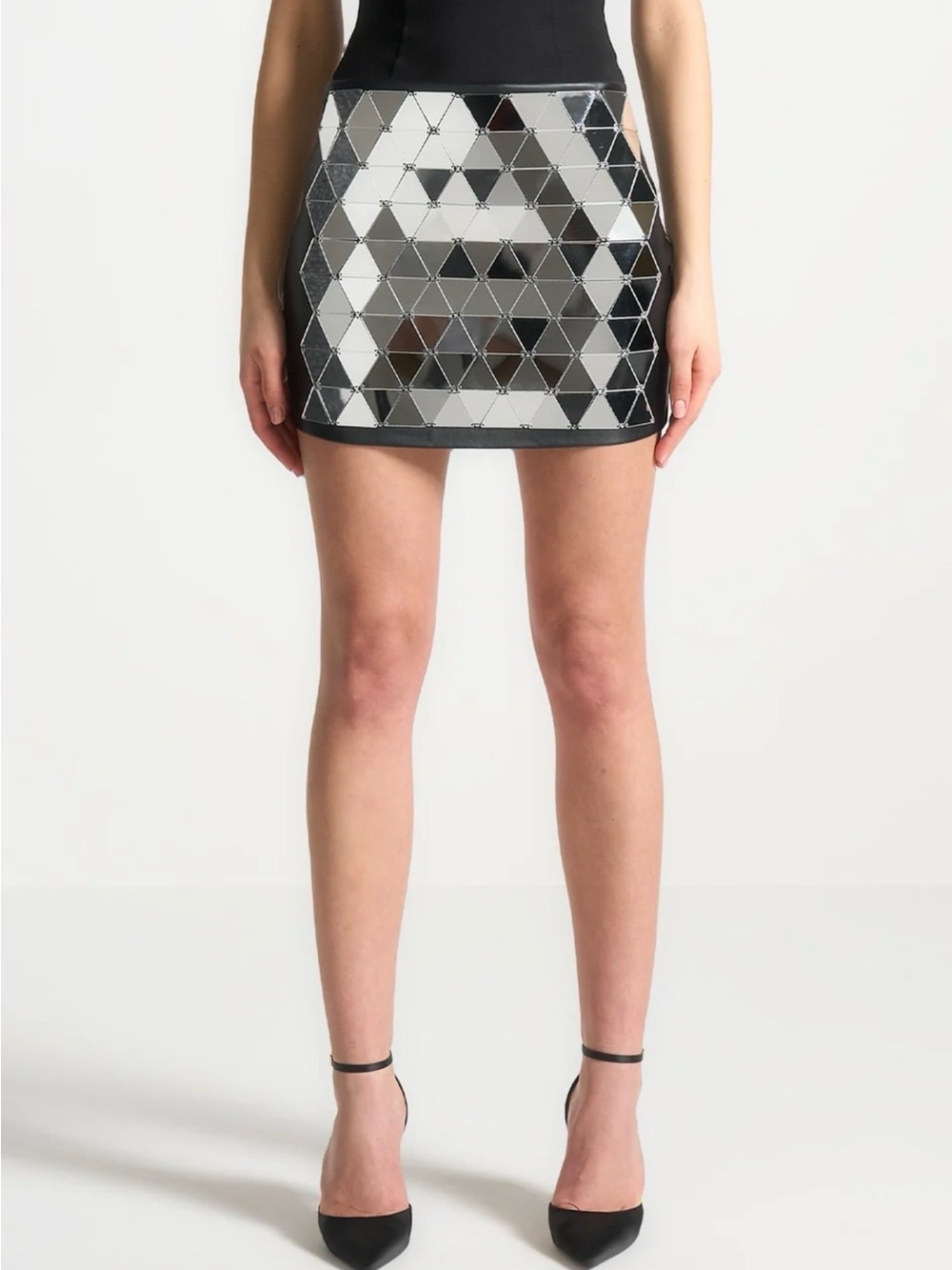 Maniere De Voir NWOT Faux Leather Mirrored Mini Skirt Silver Disco Mirror 8